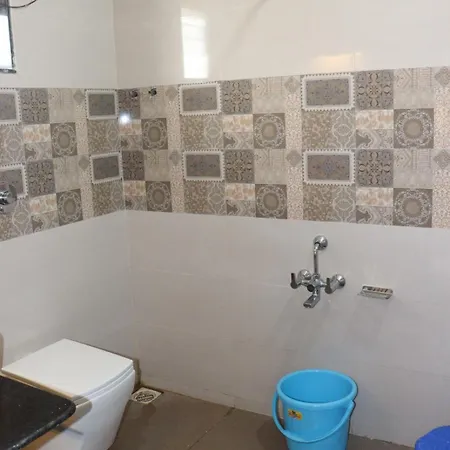 Exotic Oceanview Apartment Malvan Exterior photo