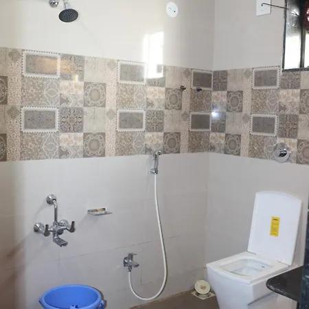 Exotic Oceanview Apartment Malvan Exterior photo