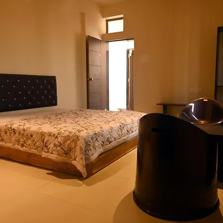 Exotic Oceanview Apartment Malvan Exterior photo