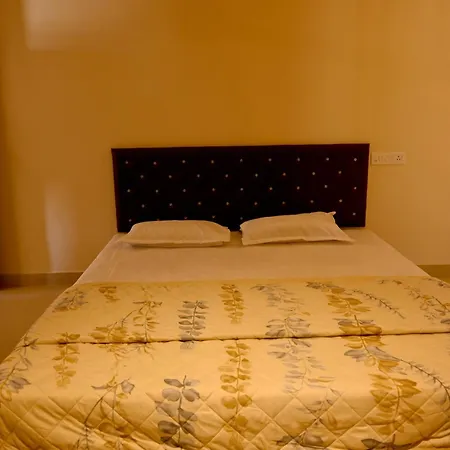 Exotic Oceanview Apartment Malvan Exterior photo