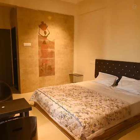 Exotic Oceanview Apartment Malvan Exterior photo