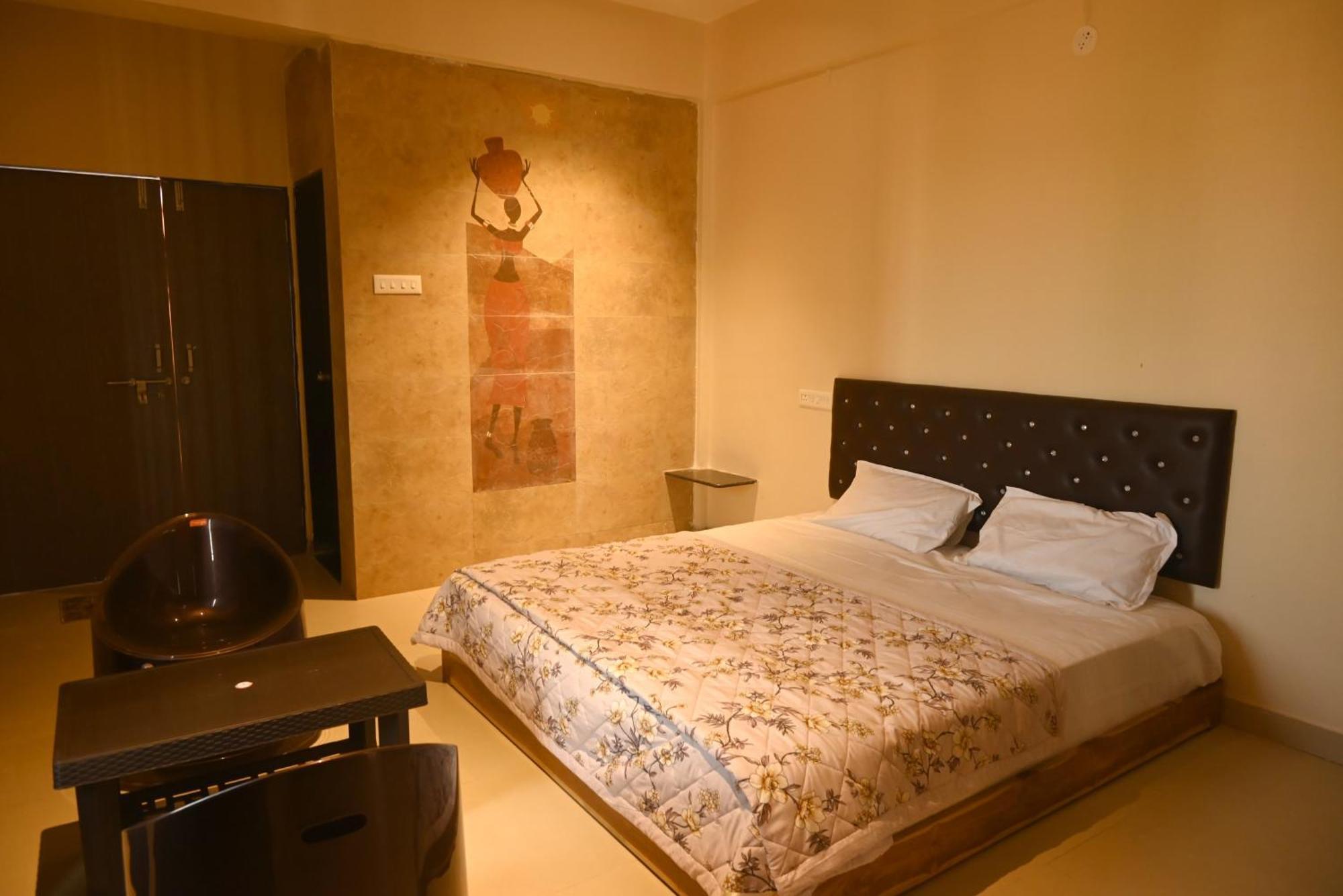 Exotic Oceanview Malvan